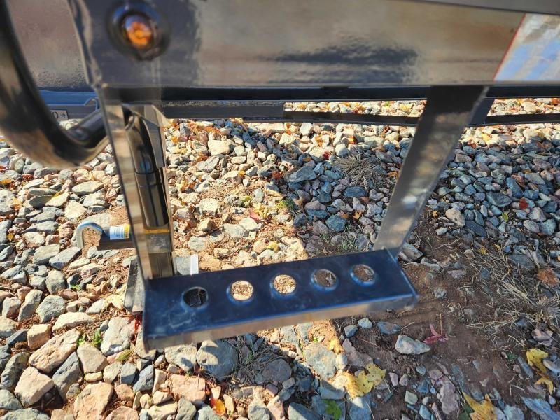 2025 Lamar 102x25 20k Gooseneck Deckover W/ Rhino Ramps, Winch Plate, Torque Tube and Under-Frame Br