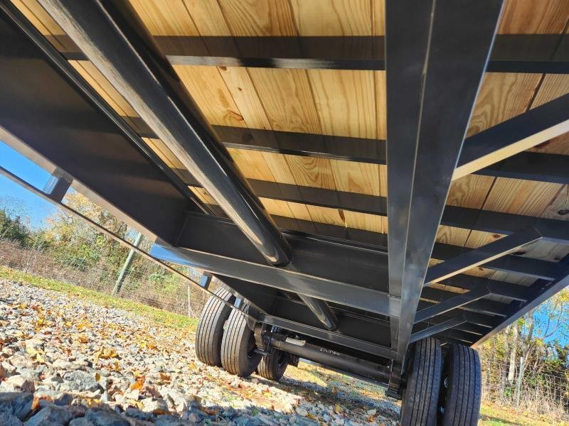 2025 Lamar 102x25 20k Gooseneck Deckover W/ Rhino Ramps, Winch Plate, Torque Tube and Under-Frame Br