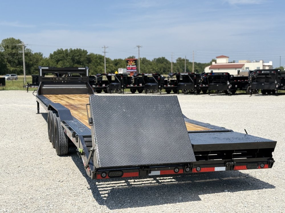 2027 Load Trail GC 102X44 LOWBOY W/MAX RAMPS AND DRIVE OVER FENDERS 21K GVWR GOOSENECK Car Hauler